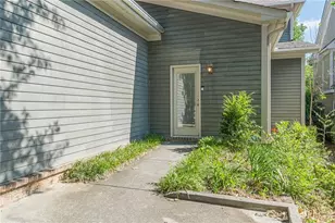 1645 Woodward Way, College Park, GA 30337 - Photo 8