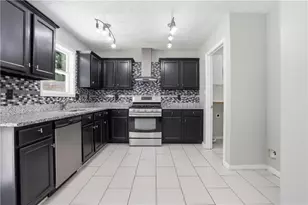 1241 Pine Acre Dr, Sugar Hill, GA 30518 - Photo 2