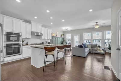 424 Montclair Court, Woodstock, GA 30188 - Photo 2