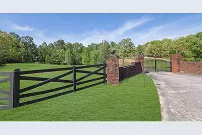 [Address not provided], Gainesville, GA 30506 - Photo 4