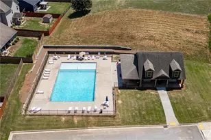 381 Eagles Blf Wy, Hoschton, GA 30548 - Photo 40