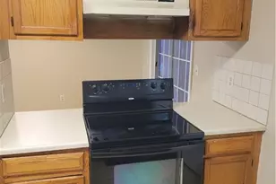 1060 Hillsborough Chase NW, Kennesaw, GA 30144 - Photo 6