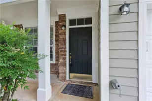 2017 Baramore Oaks Dr, Marietta, GA 30062 - Photo 2