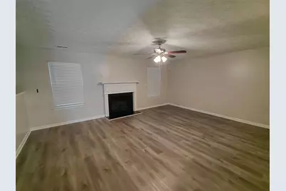 5573 Rock Lake Drive, Atlanta, GA 30349 - Photo 4