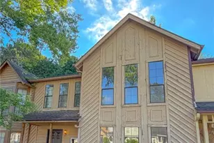 869 Heritage Oaks Dr, Stone Mountain, GA 30088 - Photo 1