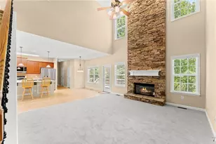 1000 Island Bluff Ln, Buford, GA 30518 - Photo 16