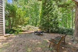 1000 Island Bluff Ln, Buford, GA 30518 - Photo 20