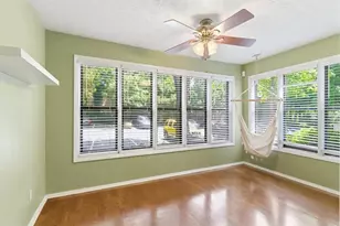 1011 Summit N Dr NE, Atlanta, GA 30324 - Photo 10