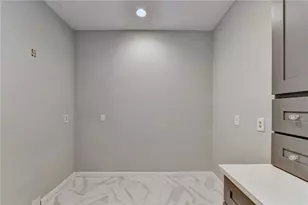 3040 Peachtree Rd NW, Atlanta, GA 30305 - Photo 14