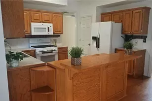 1900 Green Oak Circle, Lawrenceville, GA 30043 - Photo 16