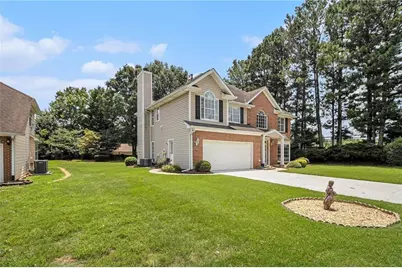 1900 Green Oak Circle, Lawrenceville, GA 30043 - Photo 2