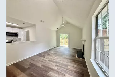 3790 Mays Court SW, Atlanta, GA 30331 - Photo 4
