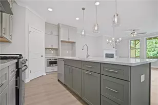 203 Retreat Ln, Canton, GA 30114 - Photo 10