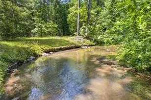239 Reindeer Ln, Talking Rock, GA 30175 - Photo 10