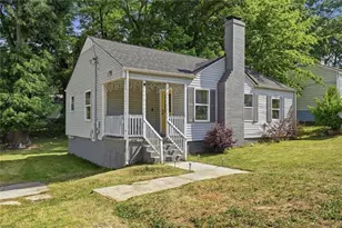 1383 Lanvale Dr SW, Atlanta, GA 30310 - Photo 2