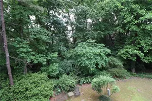404 Bridle Path, Marietta, GA 30068 - Photo 32