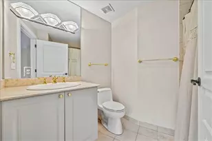 700 Park Regency Pl NE, Atlanta, GA 30326 - Photo 14