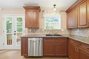 110 Yately Ct, Johns Creek, GA 30022 - Photo 14
