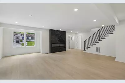 1755 Emerald Avenue SW, Atlanta, GA 30310 - Photo 2