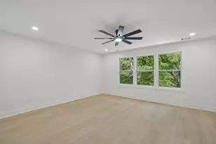 1755 Emerald Ave SW, Atlanta, GA 30310 - Photo 4