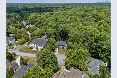 3851 Glenhurst Drive SE, Smyrna, GA 30080 - Photo 2