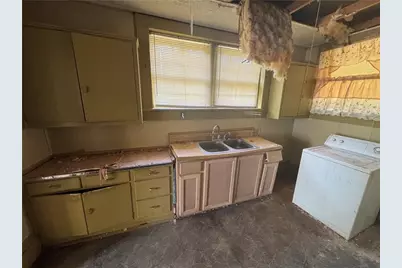 718 N Hill Street, Griffin, GA 30223 - Photo 8