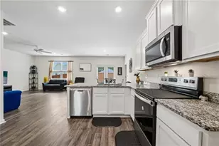 8592 Seabiscuit Rd, Lithonia, GA 30058 - Photo 8