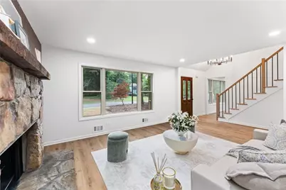 3184 Creek Drive, Marietta, GA 30062 - Photo 6