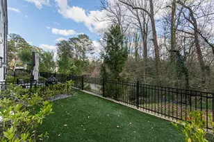 1099 Briar Cove Cir, Atlanta, GA 30329 - Photo 28