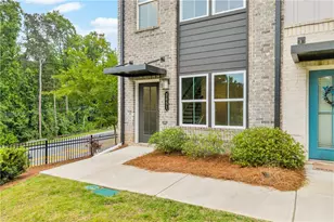 2651 Strm Ter NW, Atlanta, GA 30318 - Photo 2