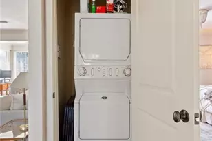 115 Peachtree Memorial C3 Dr, Atlanta, GA 30309 - Photo 30
