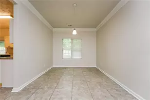 827 Shadow Lake Dr, Lithonia, GA 30058 - Photo 18