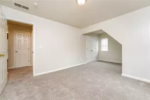 827 Shadow Lake Dr, Lithonia, GA 30058 - Photo 8