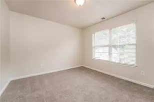827 Shadow Lake Dr, Lithonia, GA 30058 - Photo 6