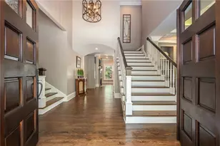 1025 Stonegate Ct, Roswell, GA 30075 - Photo 6