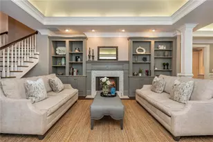 1025 Stonegate Ct, Roswell, GA 30075 - Photo 10