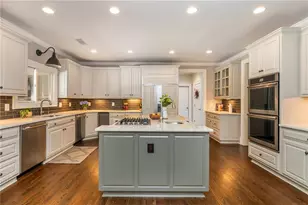 1025 Stonegate Ct, Roswell, GA 30075 - Photo 26