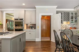 1025 Stonegate Ct, Roswell, GA 30075 - Photo 24