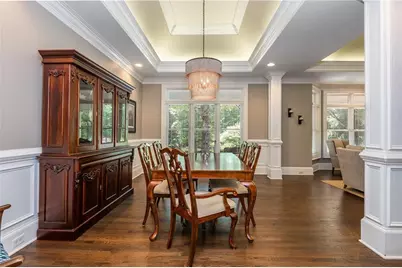 1025 Stonegate Court, Roswell, GA 30075 - Photo 12