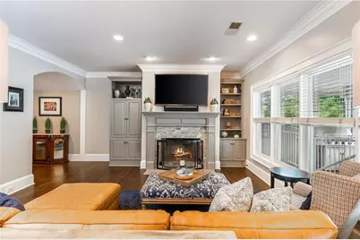 1025 Stonegate Court, Roswell, GA 30075 - Photo 18