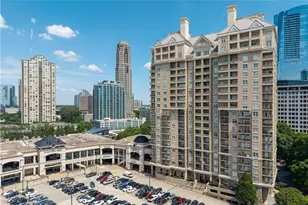 3334 Peachtree Rd NE, Atlanta, GA 30326 - Photo 2