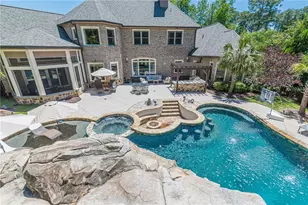 730 Glenairy Dr, Sandy Springs, GA 30328 - Photo 12