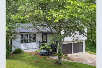 225 Hampton Drive, Dallas, GA 30132 - Photo 2