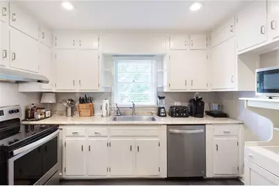 214 N Coleman Road, Roswell, GA 30075 - Photo 10