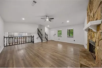 627 Ridge Avenue, Stone Mountain, GA 30083 - Photo 2