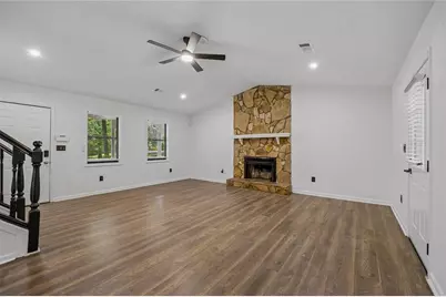 627 Ridge Avenue, Stone Mountain, GA 30083 - Photo 8