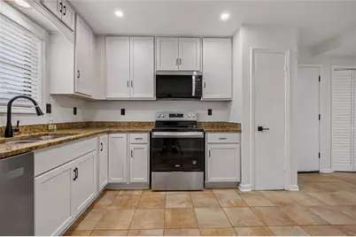 627 Ridge Avenue, Stone Mountain, GA 30083 - Photo 20
