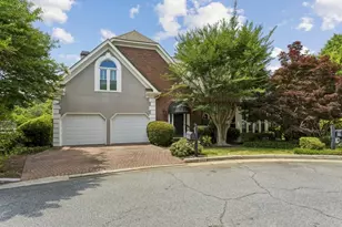 4223 Wieuca Overlook NE, Atlanta, GA 30342 - Photo 2