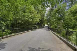 4223 Wieuca Overlook NE, Atlanta, GA 30342 - Photo 46