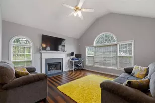 227 Diamond Ct, Carrollton, GA 30116 - Photo 6